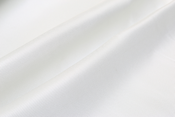 Yüksek Sıcaklık Endüstriyel Fiberglas Filtre Bezi Polyester Yağ Su İtici Bez